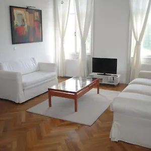 https://kunsthaus-apartments.vienna-besthotels.com